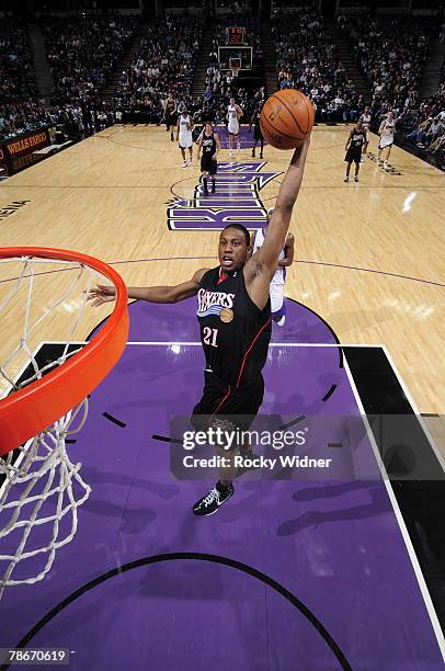 Thaddeus Young of the Philadelphia 76ers takes the ball to the basket against the Sacramento Kings on December 28, 2007 at ARCO Arena in Sacramento,...