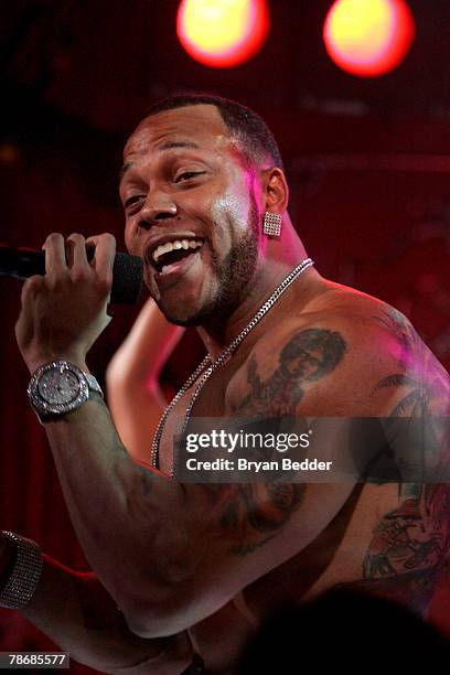 Flo Rida 2000s Flo Rida Mtv New Year Photos and Premium High Res Pictures - Getty Images
