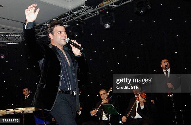 Assi Al Rack Assi Al Hallani Photos and Premium High Res Pictures - Getty Images