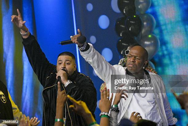 Recording artists DJ Khaleed and Baby "Birdman" Williams perform at the "106 & Party" taping at the CBS Studios December 31, 2007 in New York City,...