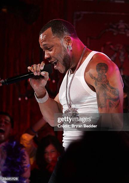 Flo Rida 2000s Flo Rida Mtv New Year Photos and Premium High Res Pictures - Getty Images