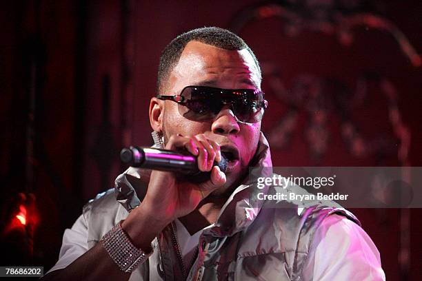 Ridraz Rapper Victoria 51 Flo Rida Mtv New Year Stock Photos, High-Res Pictures, and Images ...