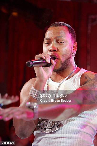 Flo Rida 2000s Flo Rida Mtv New Year Photos and Premium High Res Pictures - Getty Images