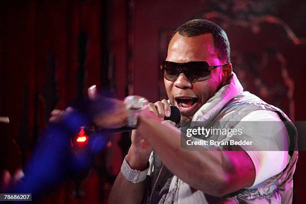 51 Flo Rida Mtv New Year Stock Photos, High-Res Pictures, and Images ...