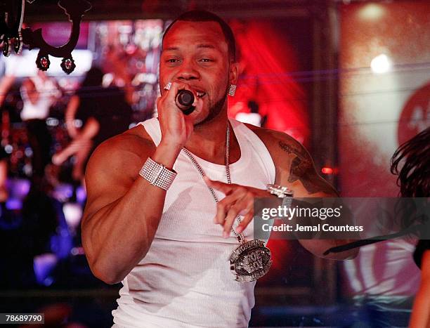 Flo Rida 90s Flo Rida Mtv New Year Photos and Premium High Res Pictures - Getty Images