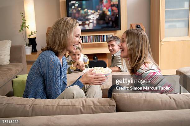 a good night for tv - flat screen tv side view stock pictures, royalty-free photos & images
