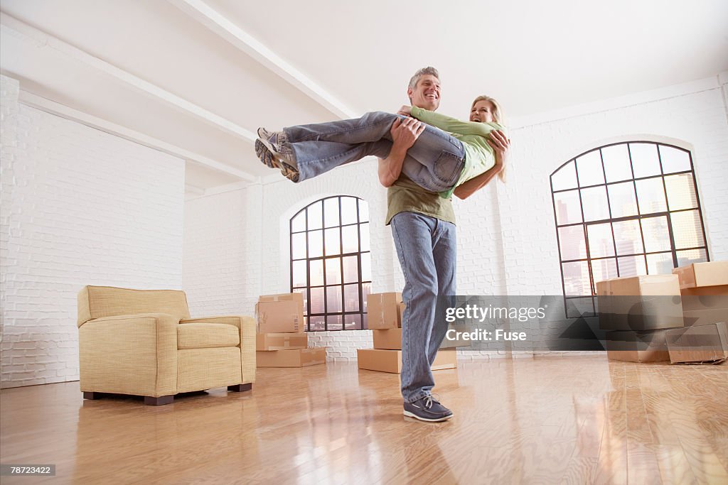 Coppin Move In Happy Couple Moving In High-Res Stock Photo - Getty Images