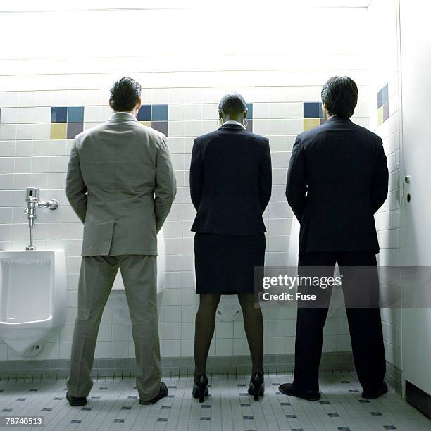 Using Urinal How To Use A Female Urinal Stock-Fotos und Bilder - Getty Images