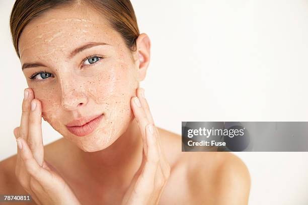 exfoliating scrub - body scrub stock pictures, royalty-free photos & images