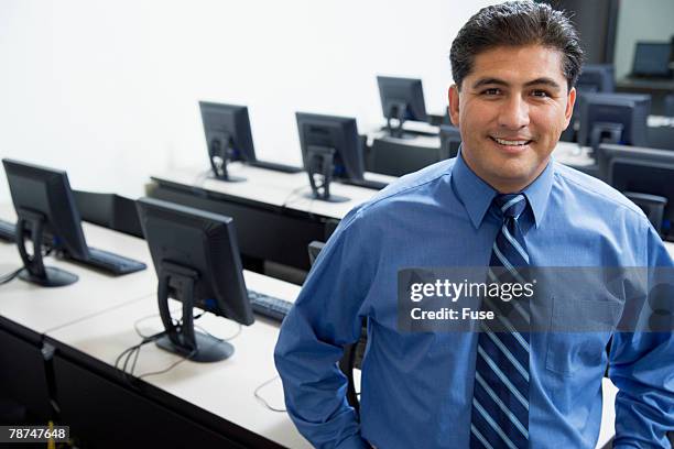 Mann Computer Lab Man In Computer Lab High-Res Stock Photo - Getty Images