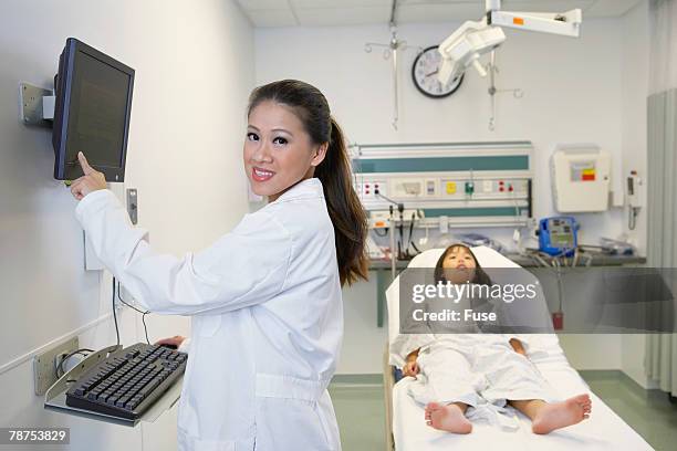 Computer Shushing Doctor Shushing Photos and Premium High Res Pictures - Getty Images