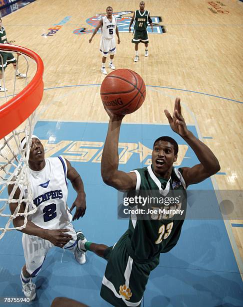 Edwin Ubiles 102 Siena V Memphis Stock Photos, High-Res Pictures, and Images - Getty ...