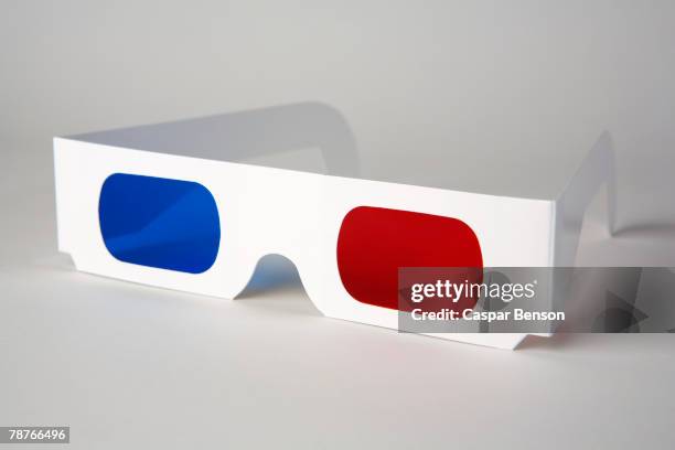 3-d glasses - 3 d glasses stock pictures, royalty-free photos & images