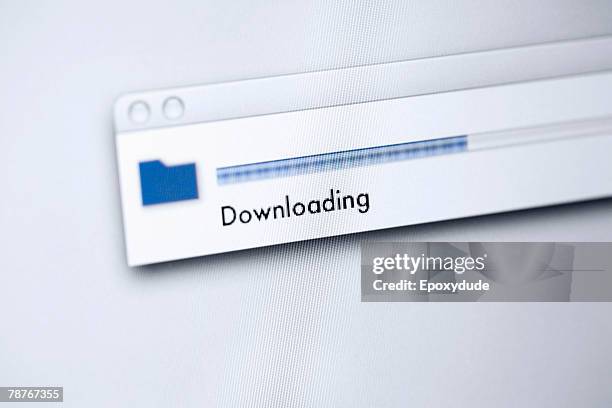 downloading message on a computer screen - download 個照片及圖片檔