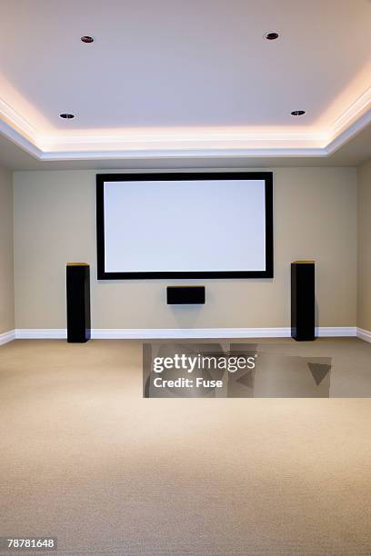 big screen tv - big screen television stock pictures, royalty-free photos & images