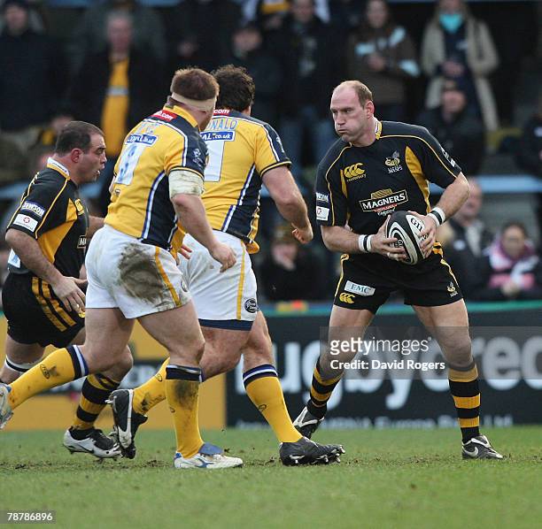 Lawrence Dallaglio of Wasps holds onto the ball during the Guinness Premiership match between London Wasps and Leeds Carnegie at Adams Park on...