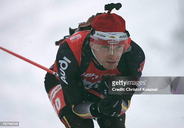Carsten Pump of Germany skates during the Mens 10 km sprint of the E.ON Ruhrgas IBU Biathlon World Cup on January 05, 2008 in Oberhof near Erfurt,...