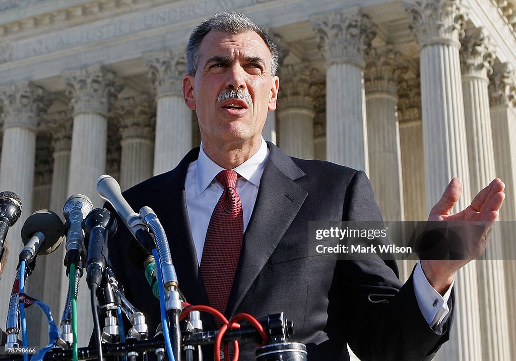 Supreme Court Reviews Lethal Injection Cases