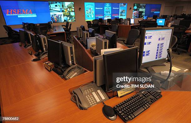 Disaster Management Command Center Unified Command Center Photos and Premium High Res Pictures - Getty Images