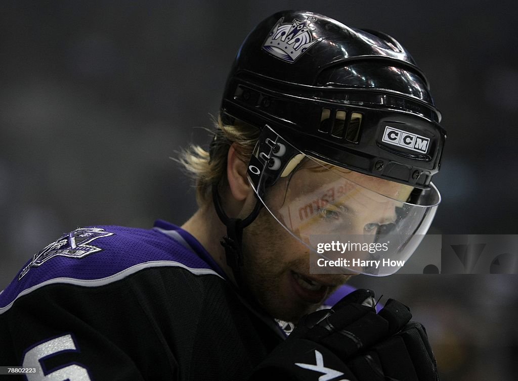 Calgary Flames v Los Angeles Kings