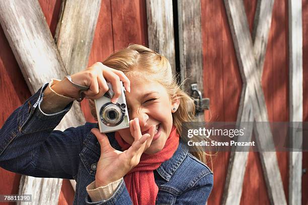 child taking photos - steve prezant stock pictures, royalty-free photos & images