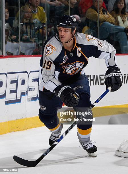 Jason Arnott of the Nashville Predators skates against the Minnesota Wild on January 05, 2008 at the Sommet Center in Nashville, Tennessee.