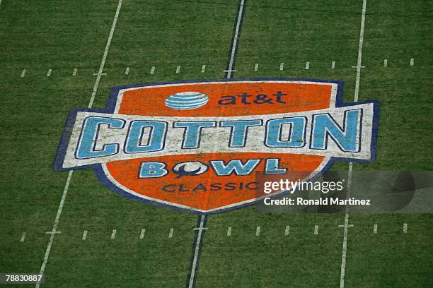 General view of the field taken during the AT&T Cotton Bowl Classic between the Arkansas Razorbacks and the Missouri Tigerson January 1, 2008 at the...