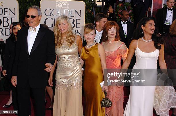 Clint Eastwood, daughter Kathryn Eastwood, daughter Francesca Fisher-Eastwood, Frances Fisher and wife Dina Eastwood