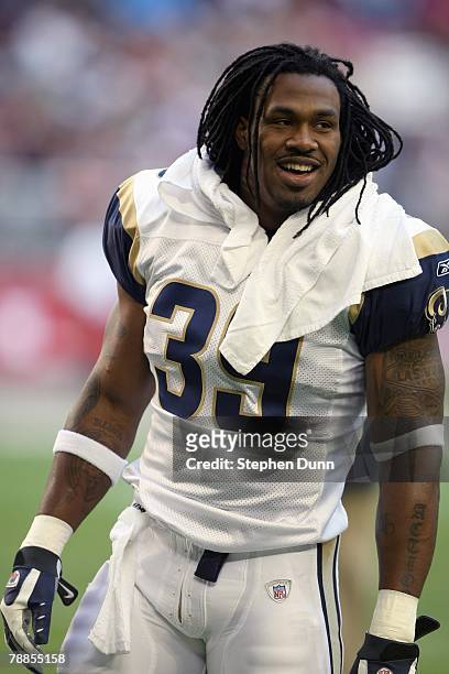 Steven Jackson of the St. Louis Rams walks on the sidelines during the game against the Arizona Cardinals on December 30, 2007 at University of...
