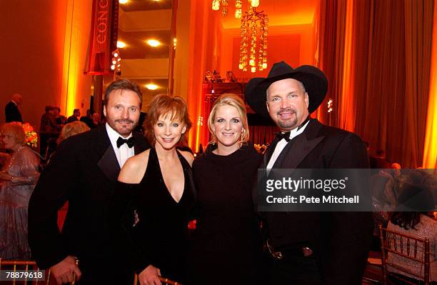 Reba McEntire and her husband Narvel Blackstock, with Trisha Yearwood and Garth Brooks at the Kennedy Center Honors.