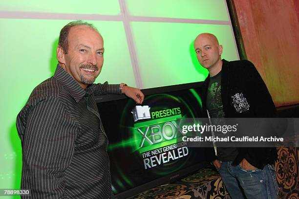 peter-moore-of-xbox-and-j-allard-general-manger-for-microsofts-xbox.jpg