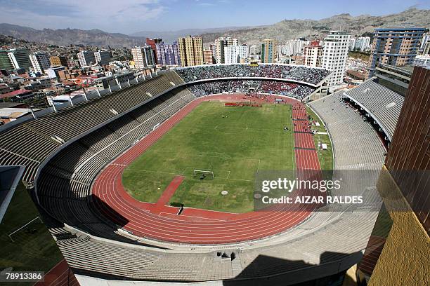 Picture taken 30 May, 2007 of the Hernando Siles stadium, at an altitude of 3,600m, in La Paz. The FIFA announced 12 January, 2008 that from next...