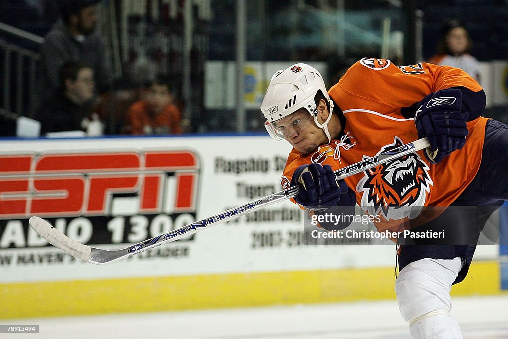 Springfield Falcons v Bridgeport Sound Tigers