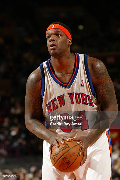 Eddy Curry of the New York Knicks shoots against the Detroit Pistons at Madison Square Garden January 13, 2008 in New York City. NOTE TO USER: User...
