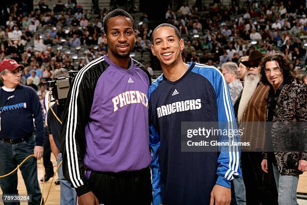 Former college teammates at Wisconsin, Alando Tucker of the Phoenix Suns and Devin Harris of the Dallas Mavericks pose together before the game on...