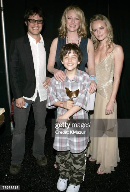 Gael Garcia Bernal, Virginia Madsen, winner Best Supporting Female for "Sideways," with son Jack and Kate Bosworth