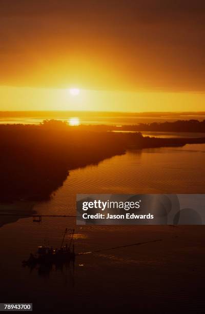 lakes entrance, victoria, australia. - lakes entrance stock pictures, royalty-free photos & images