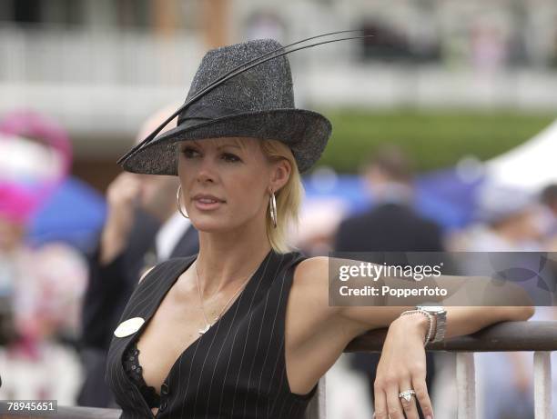 Horse Racing, Royal Ascot, Ascot, England, 19th June 2003, A lady spectator wearing a 'deer stalker' style hat