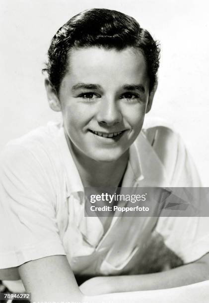 Cinema Personalities, pic: circa 1940, Freddie Bartholomew, born in Dublin, who became one of Hollywood's most popular child actors, He appeared in...