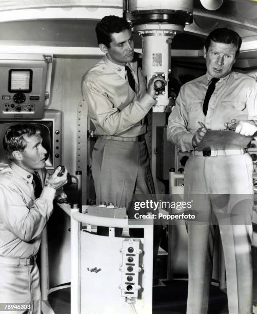 Cinema / TV, Personalities, pic: circa 1964, American actor Richard Basehart right, pictured making the TV, series "Voyage To The Bottom Of The Sea"...