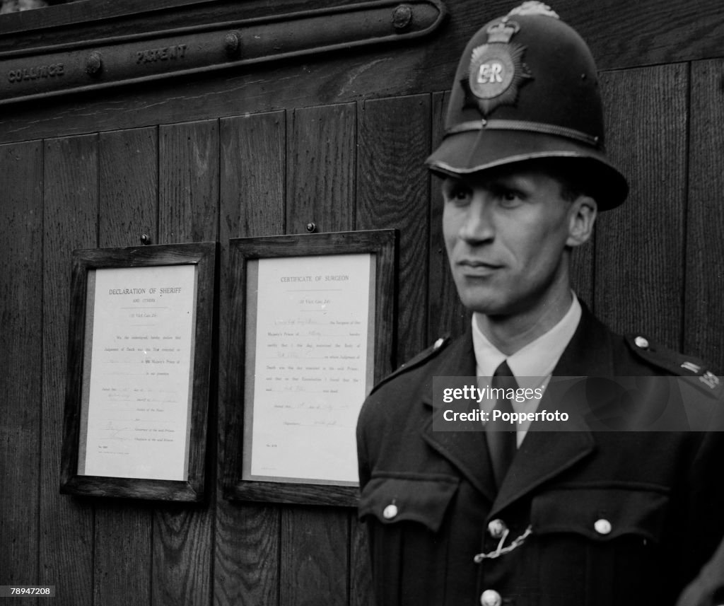 A policeman in front of Holloway prison
