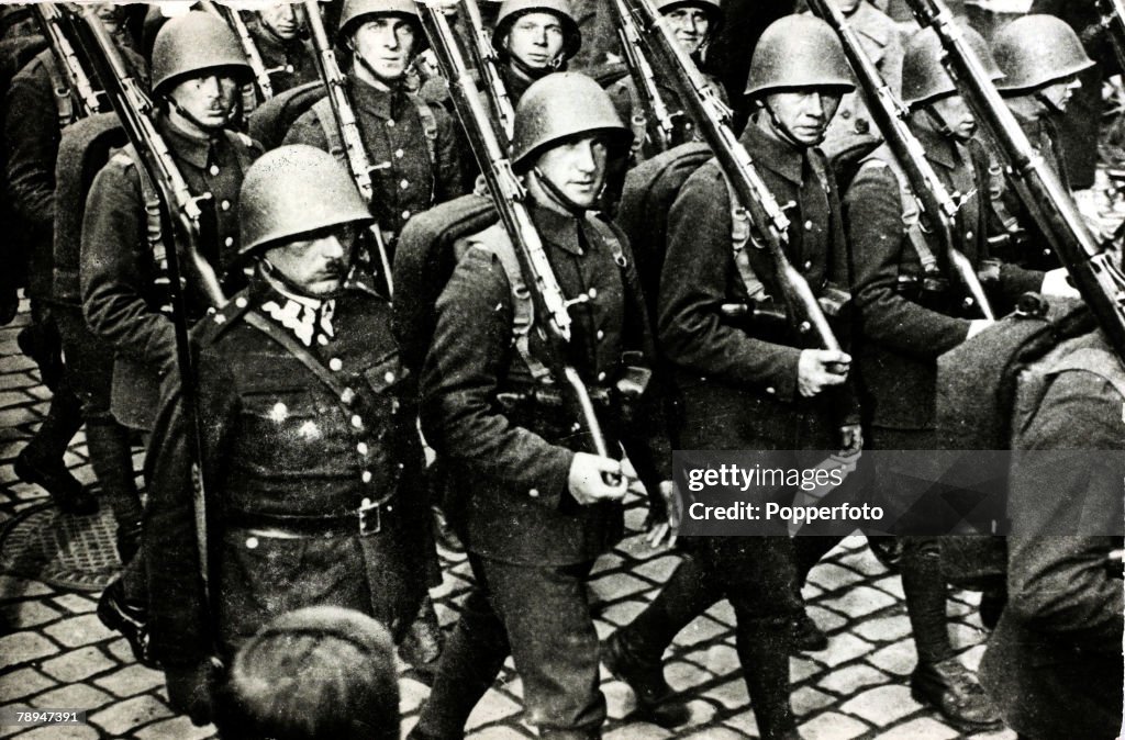 War and Conflict. World War II. Germany invades Poland. pic:August 1939. Polish troops marching up to the frontier with Germany shortly before the outbreak of hostilities.