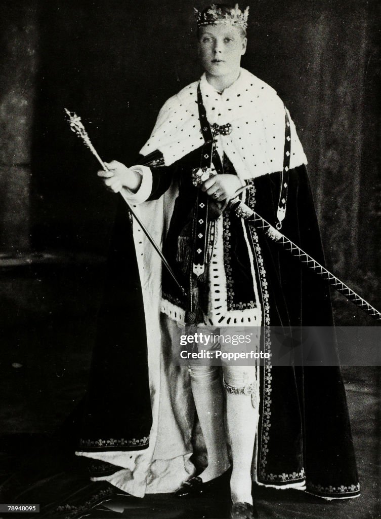 British Royalty. pic: circa 1912. HRH.Edward, Prince of Wales pictured in formal dress near the time of his investiture. The Prince of Wales (1894-1972) was to become King Edward VII for a short while in 1936 but abdicated due to his romance with Mrs. Wal