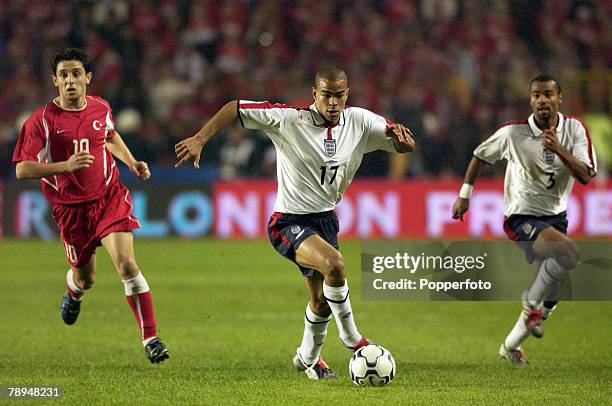 Sport, Football, European Championship Qualifier, Istanbul, 11th October 2003, Turkey 0 v England 0, England's Kieron Dyer with team-mate Ashely Cole...