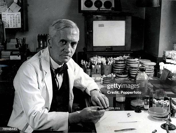 640 Alexander Fleming Stock Photos High Res Pictures And Images 640-alexander-fleming-stock-photos-high-res-pictures-and-images