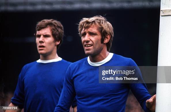 Sport, Football, Everton's Joe Royle and Keith Newton, wait for a ...