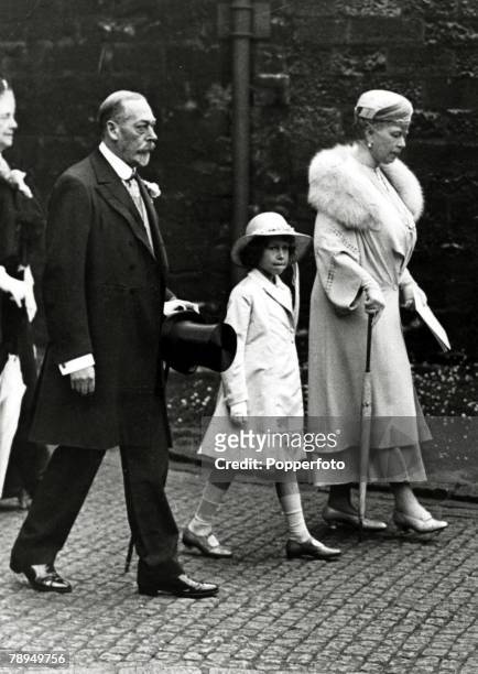 June 1934, HM, King George V with Queen Mary and with the young Princess Elizabeth on the way to Westminster Abbey, to attend a pilgramage to...