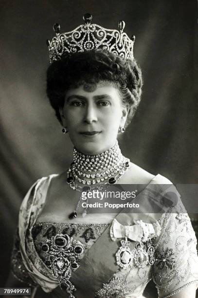 History Personalities, British Royalty, pic: 1910's, HM,Queen Mary, portrait, Queen Mary born Mary of Teck, became Queen Consort when her husband...