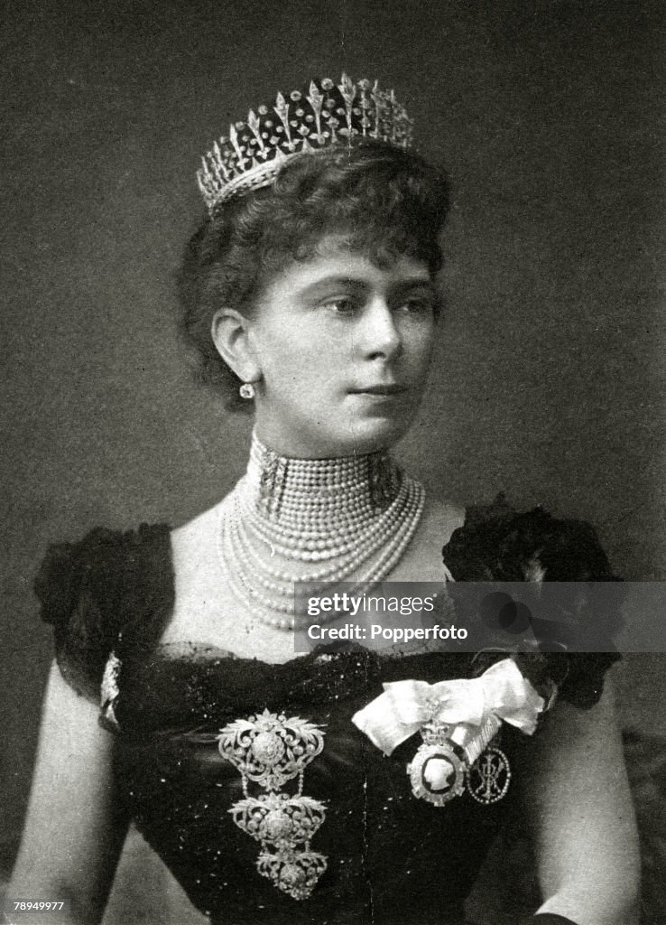 History Personalities. British Royalty. pic: circa 1890's. The Duchess of York, portrait, who later in her life became Queen Mary. Queen Mary (1867-1953) born Mary of Teck, became Queen Consort when her husband King George V ascended the throne in 1910.