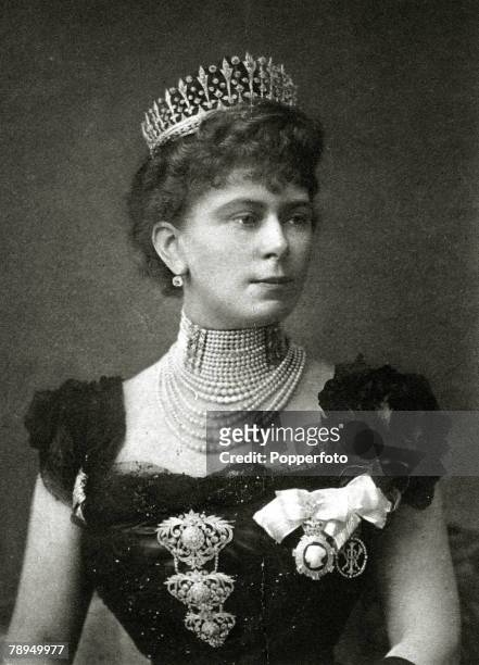 History Personalities, British Royalty, pic: circa 1890's, The Duchess of York, portrait, who later in her life became Queen Mary, Queen Mary born...
